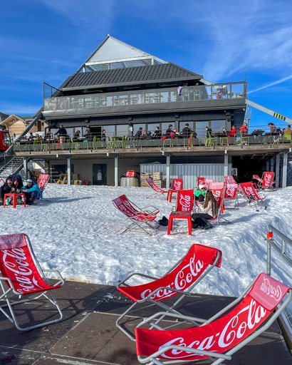 Uteservering i de franske fjellene. 