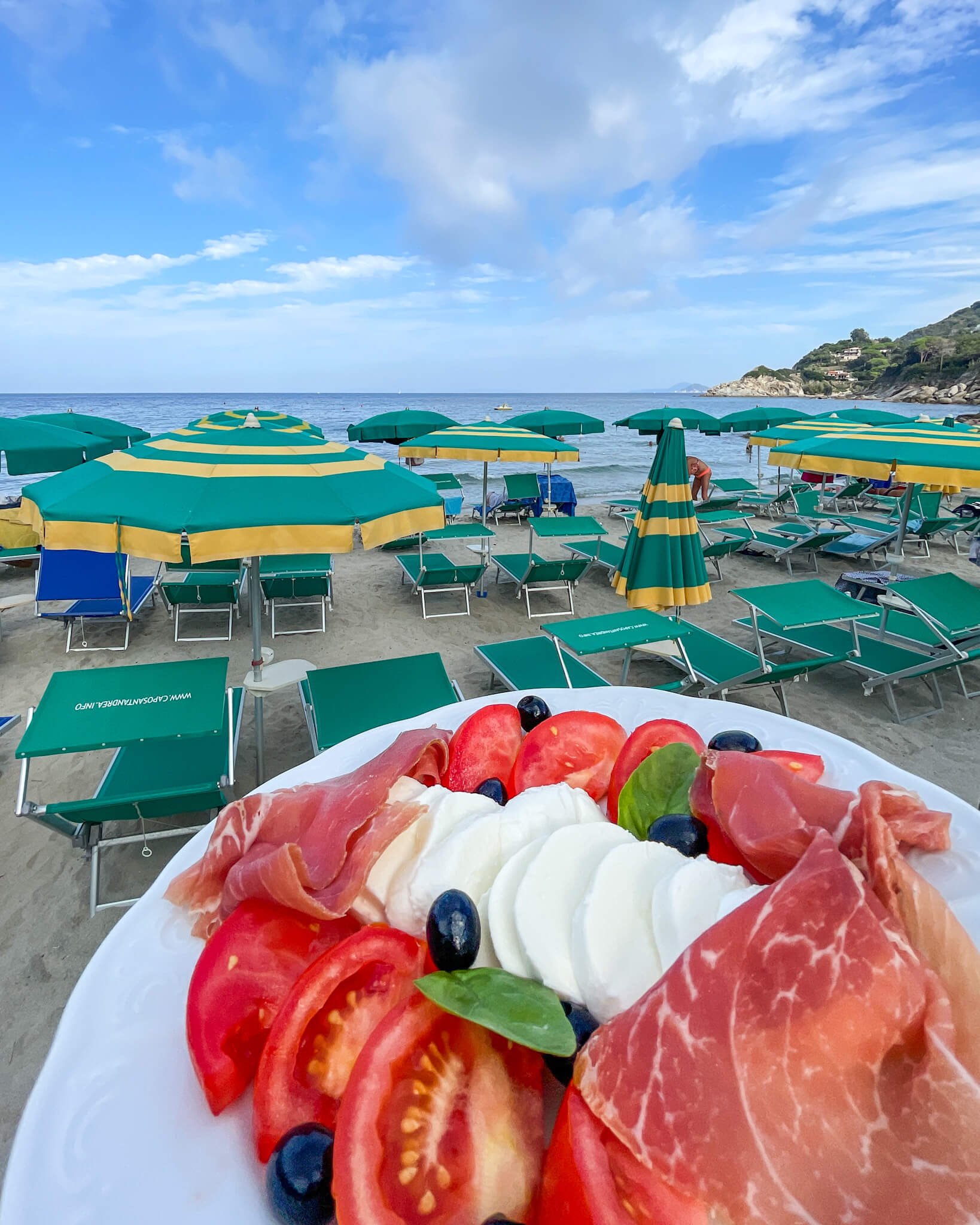 elba-italia-strand-lunch.JPG