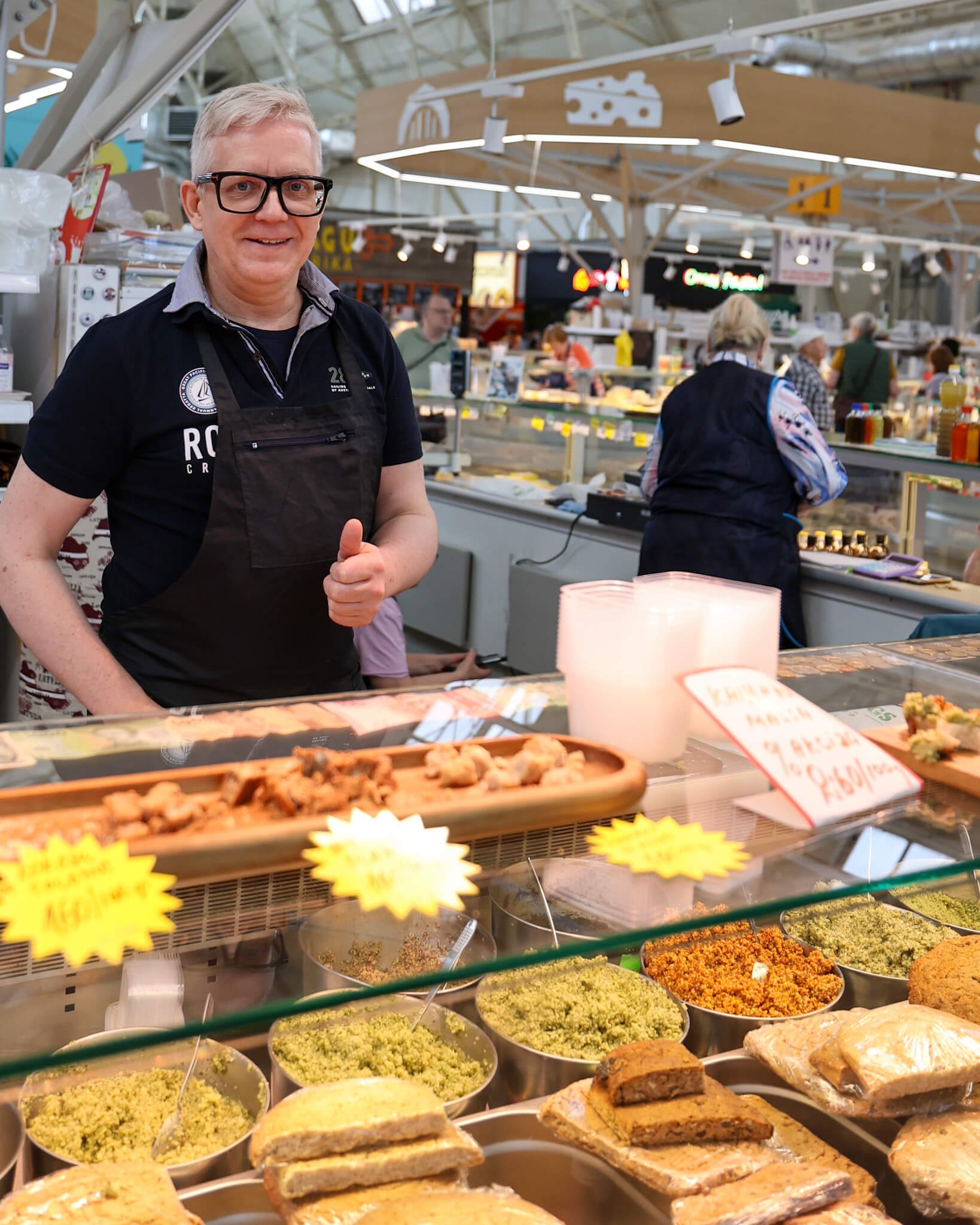 riga-latvia-central-market.JPG