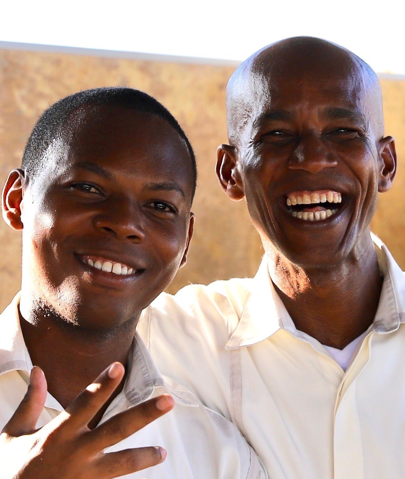 smiling-staff-hotel-cartagena.jpg