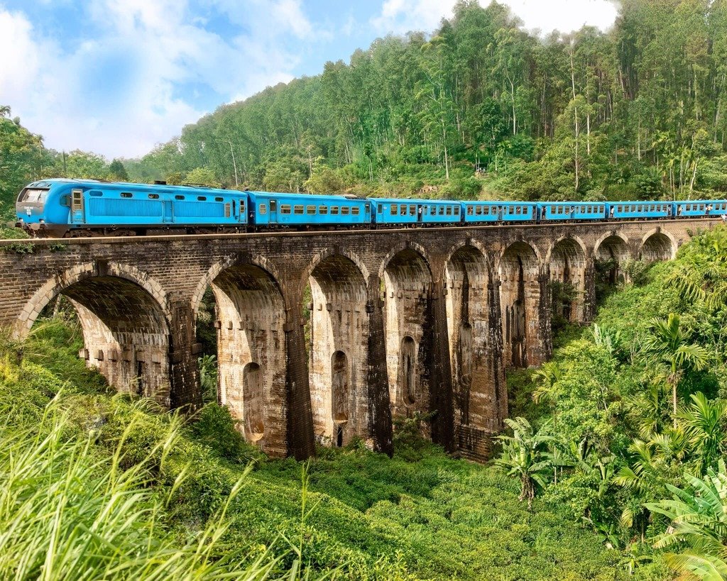 sri-lanka-tog-ella-kandy-nine-arches-bridge.jpg