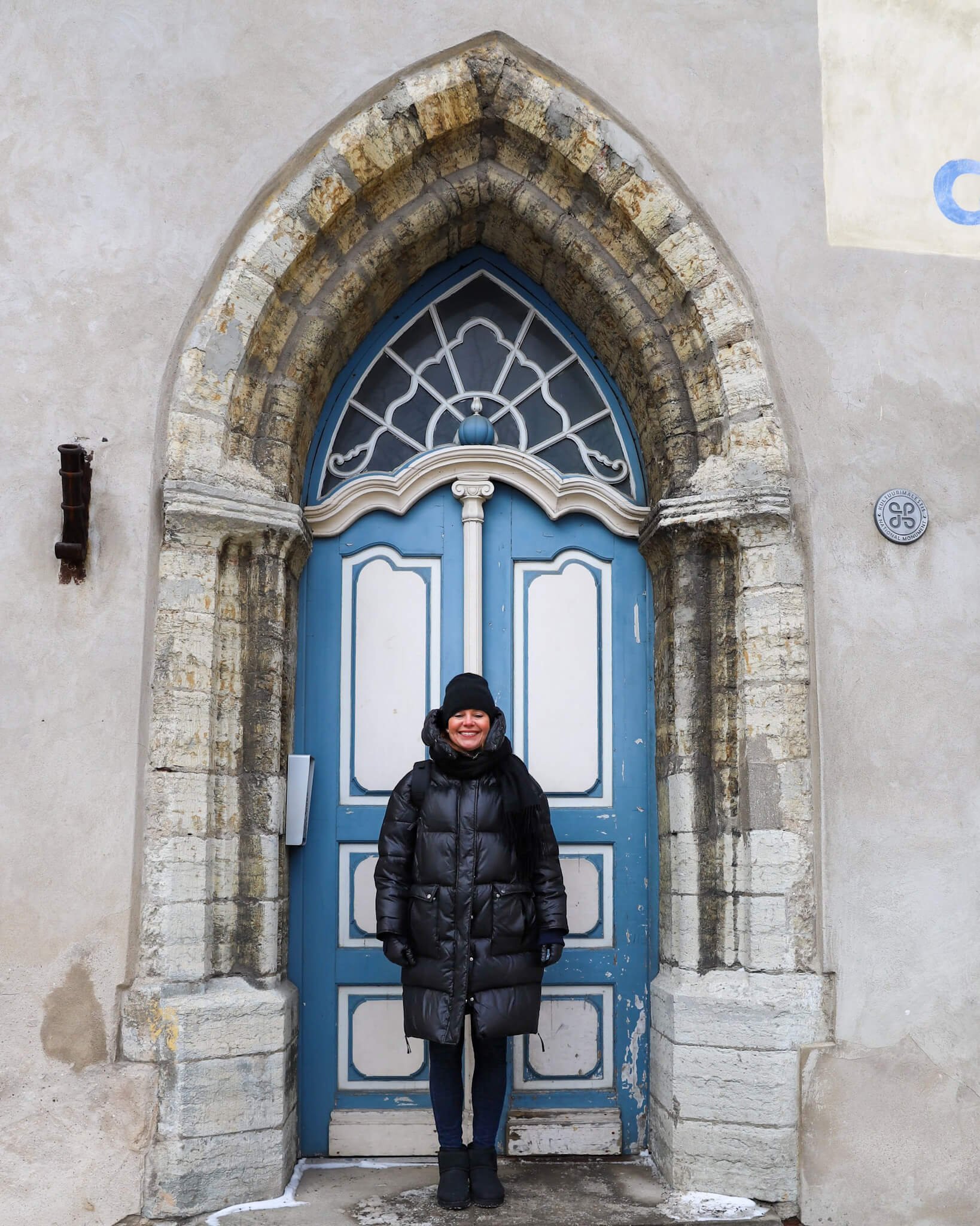 tallin-door-old-town.JPG