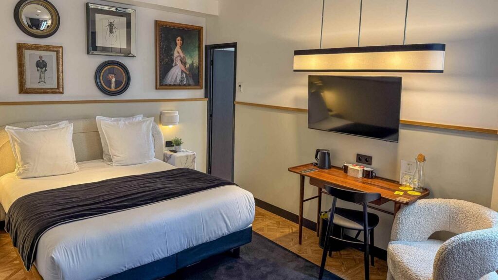 Hotellrom p&aring; Solly Hotel Paris