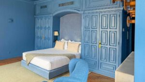 Blått rom på boutiquehotell i Cascais