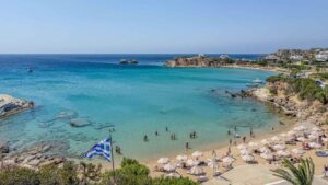 Amopi beach er et av stedene du kan bo på Karpathos